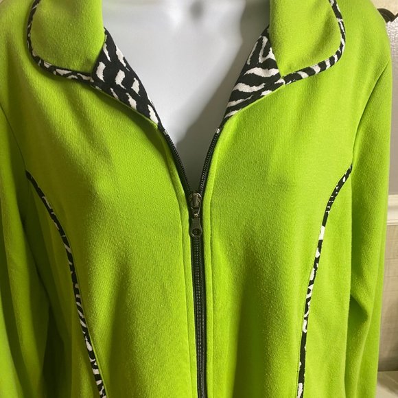Cafe Au Lait zip front green with zebra print detail jacket size XL - Picture 7 of 9